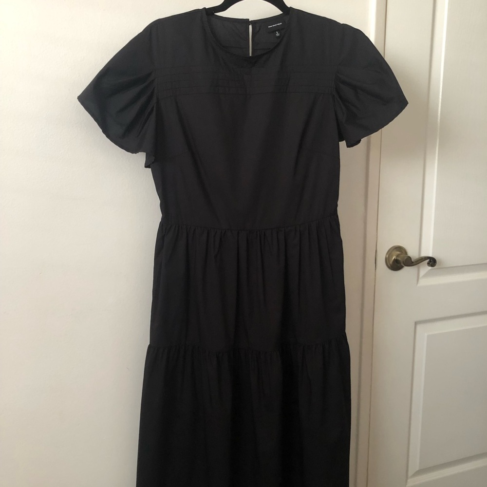 Who What Wear Tiered Black Midi Dress